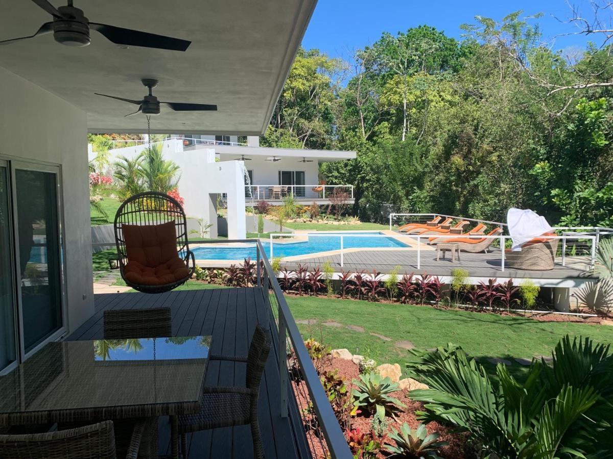 Aves Hotel Montezuma Exterior photo