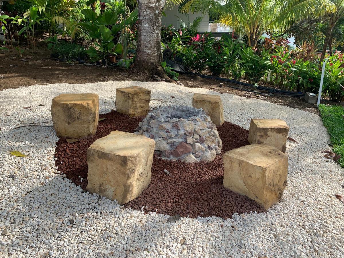 Aves Hotel Montezuma Exterior photo